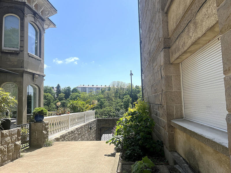 Appartement - 139 m² - 4 pièces