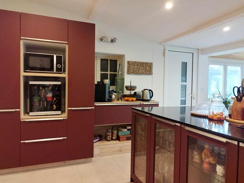 Maison - 303 m² - 9 pièces