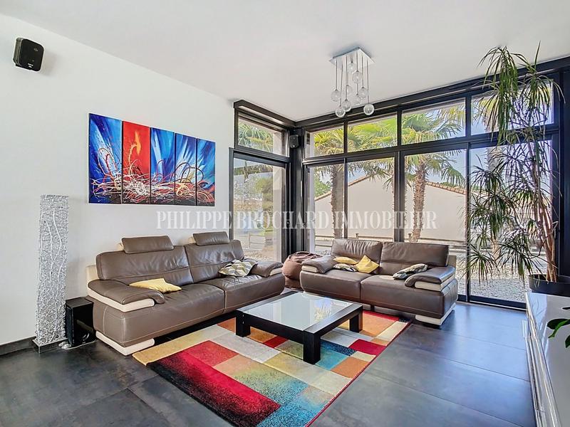 Maison - 192 m² - 10 pièces