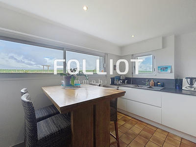 Maison - 183 m² - 6 pièces