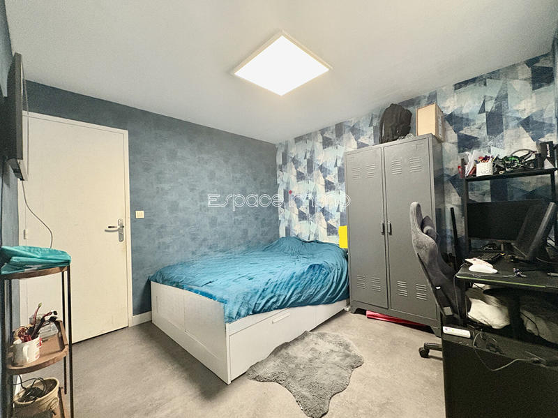 Maison - 143 m² - 6 pièces