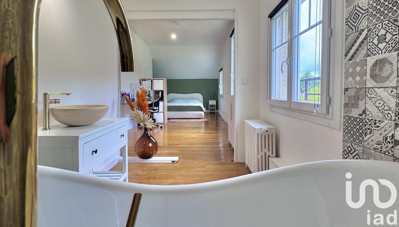 Maison - 171 m² - 6 pièces