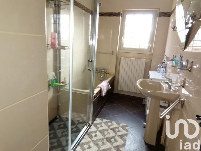 Maison - 102 m² - 5 pièces