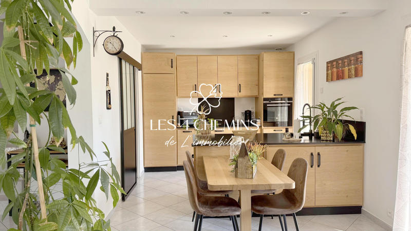 Villa - 140 m² - 4 pièces