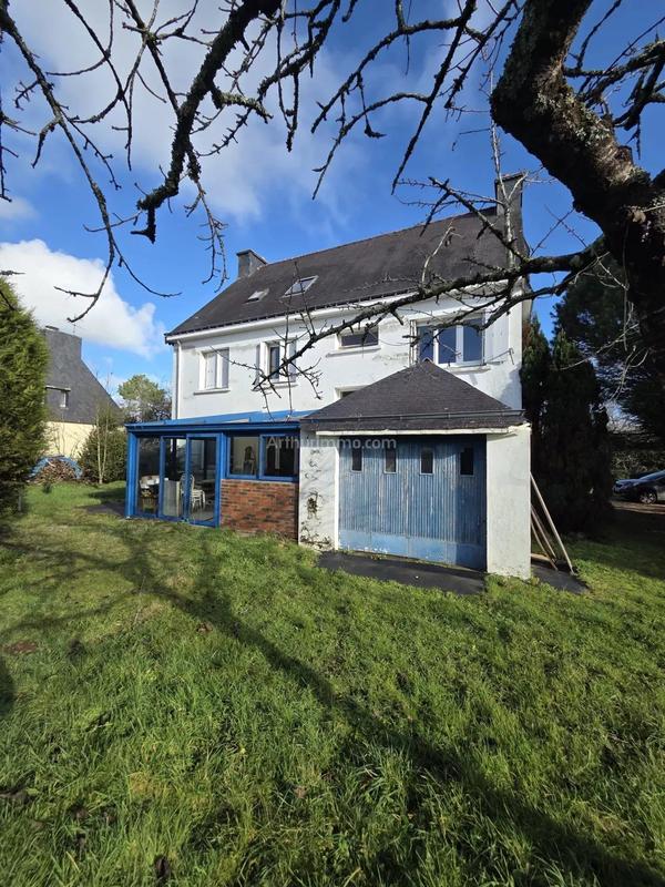 Maison - 167 m² - 9 pièces