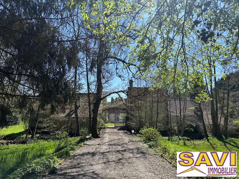 Maison - 188 m² - 8 pièces