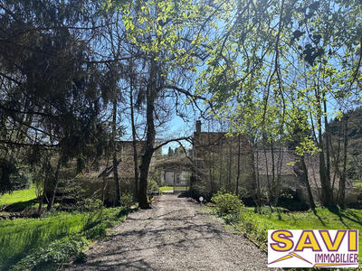 Maison - 188 m² - 8 pièces