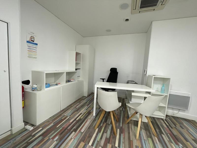 Local d'activités - 18 m² - 2 pièces