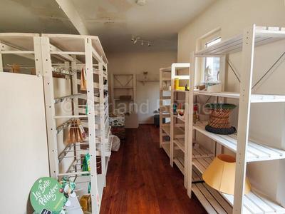 Local commercial - 117 m² - 5 pièces
