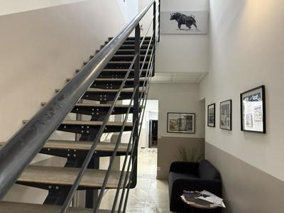 Local d'activité / Entrepôt - 225 m²