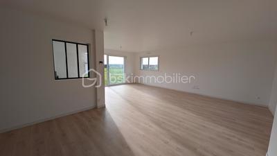 Maison - 145 m² - 8 pièces