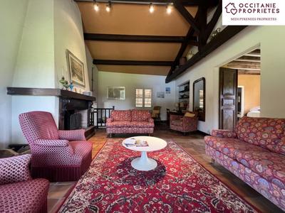 Propriété - 213 m² - 7 pièces