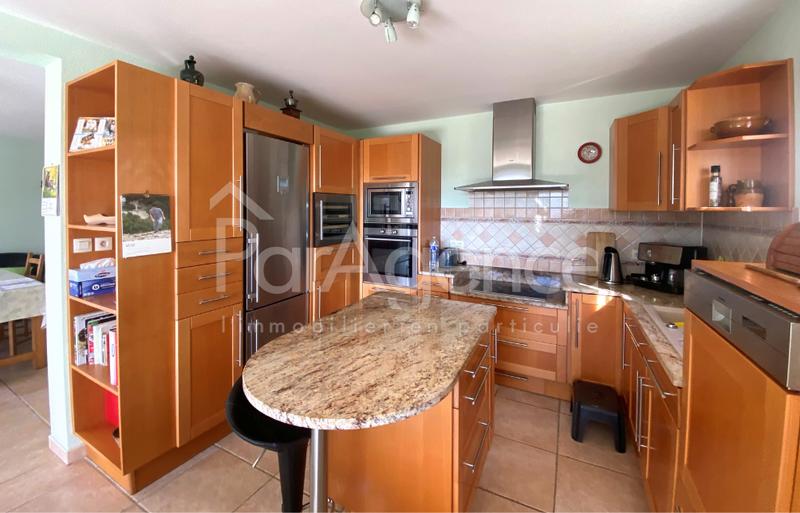 Appartement - 95 m² - 4 pièces