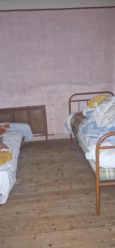 Maison - 180 m² - 9 pièces