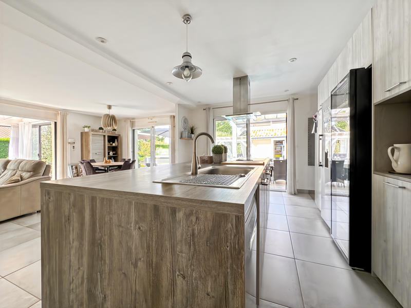 Villa - 160 m² - 6 pièces