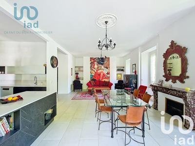 Maison - 280 m² - 8 pièces