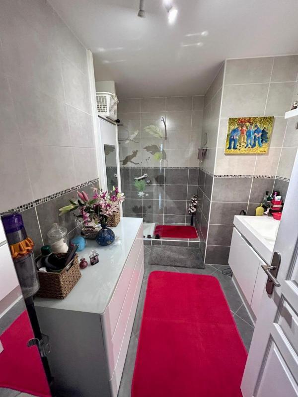 Appartement - 76 m² - 3 pièces