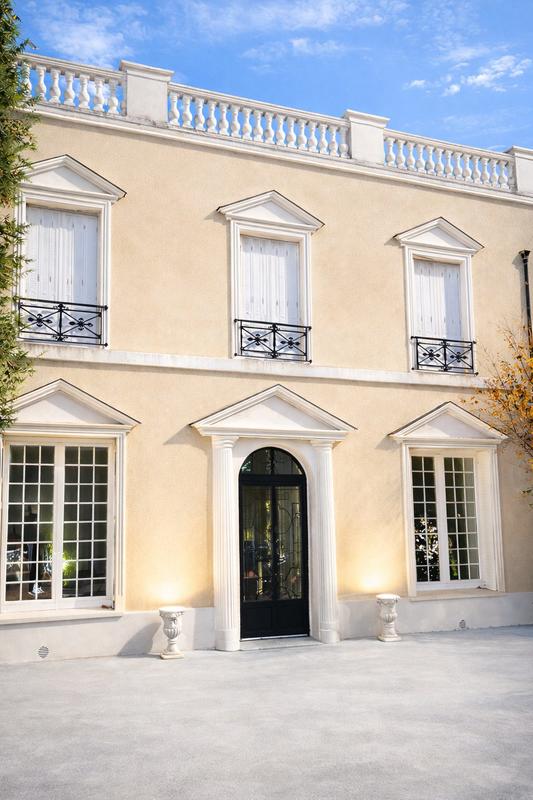 Maison - 302 m² - 11 pièces