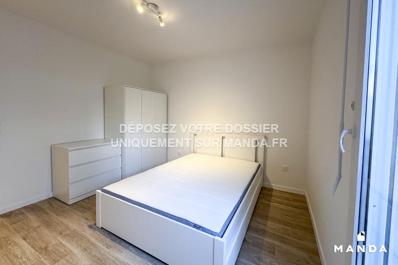 Chambre - 13 m² - 4 pièces