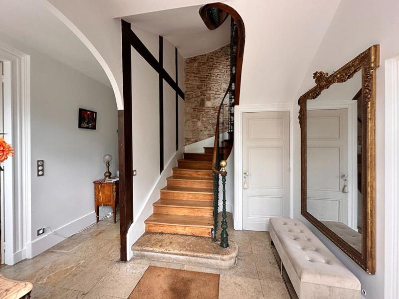 Maison - 292 m² - 8 pièces