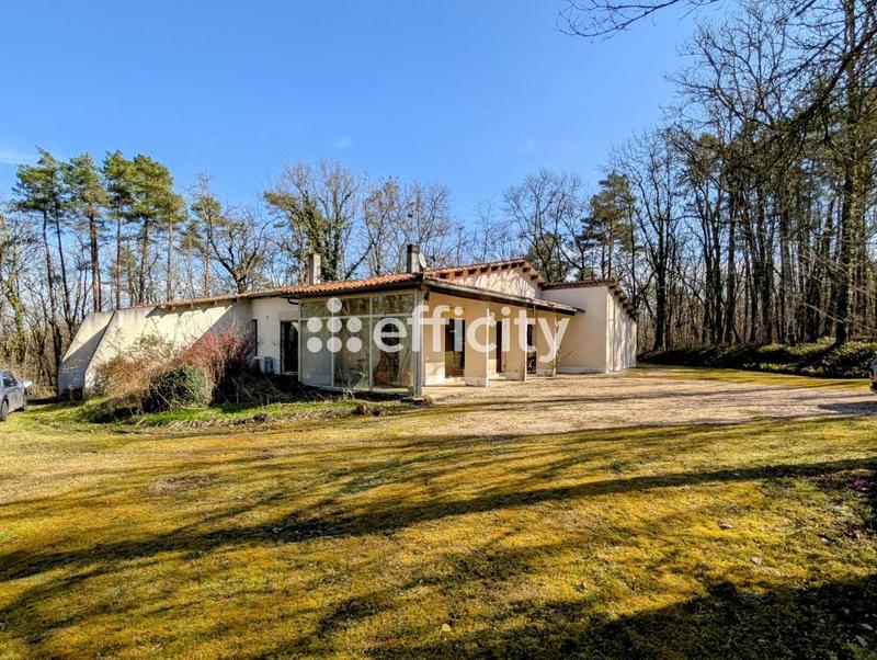 Maison - 140 m² - 7 pièces