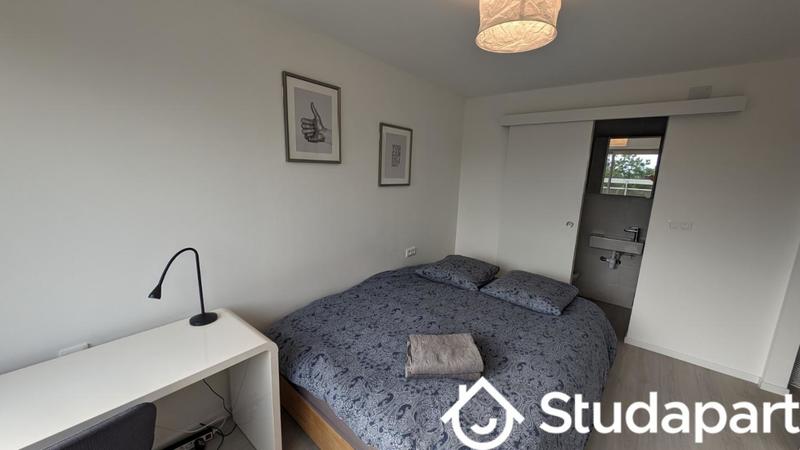 Chambre - 12 m² - 1 pièce