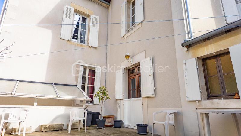 Maison de ville - 162 m² - 8 pièces