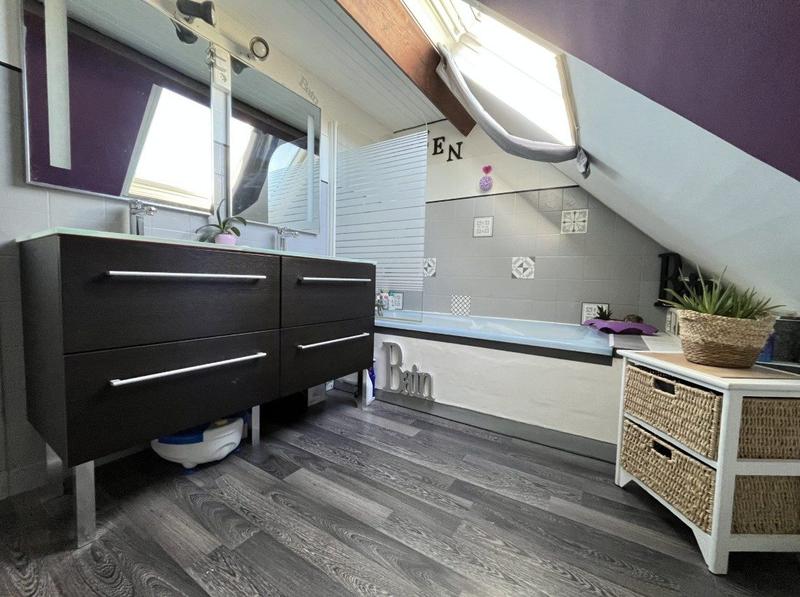 Maison - 153 m² - 6 pièces