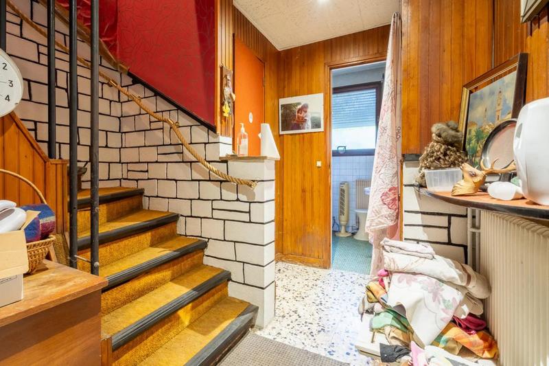 Maison - 200 m² - 5 pièces