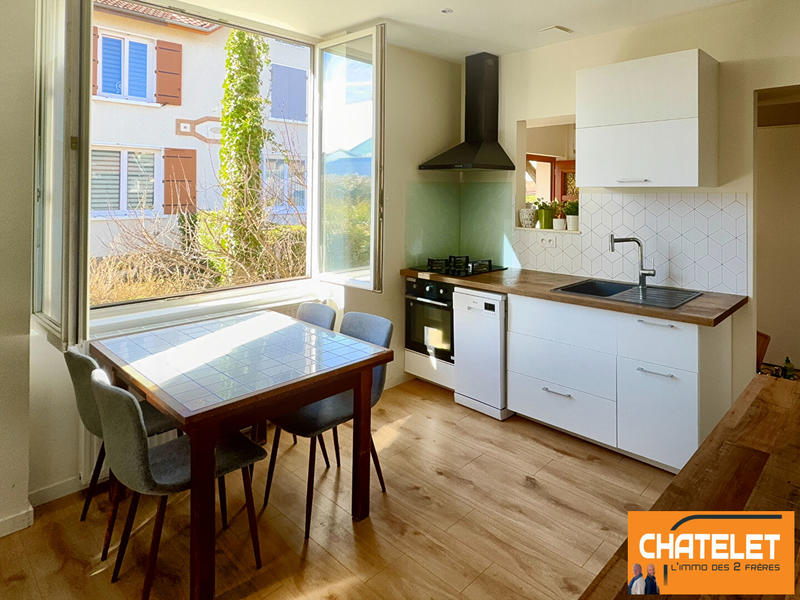 Maison - 80 m² - 4 pièces