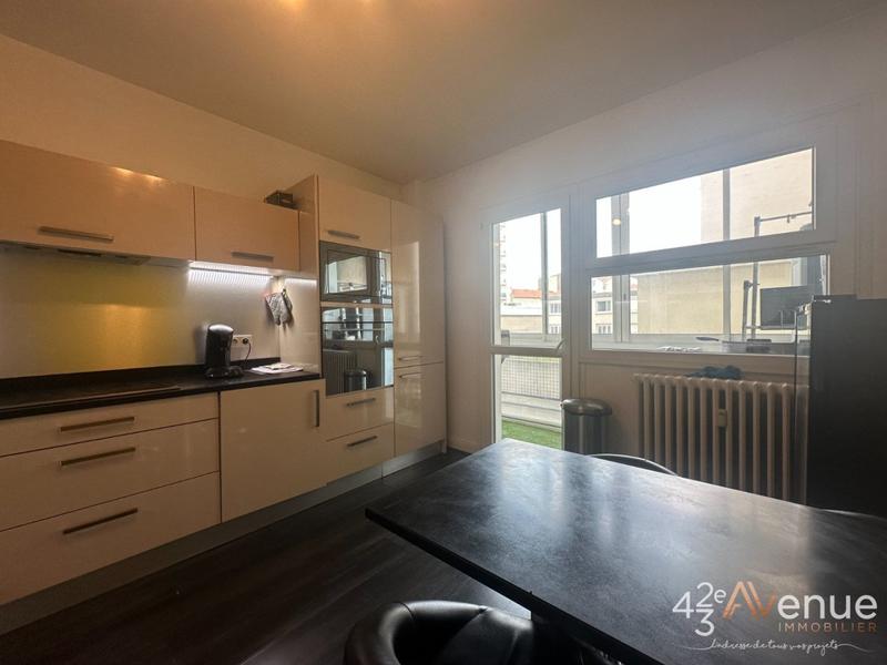 Appartement - 107 m² - 4 pièces