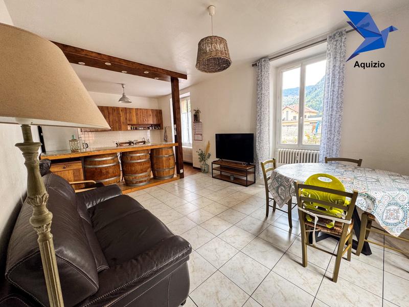 Appartement - 82 m² - 3 pièces