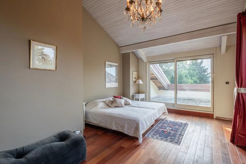 Maison - 190 m² - 6 pièces