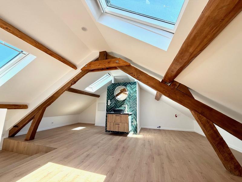 Maison ancienne - 177 m² - 8 pièces