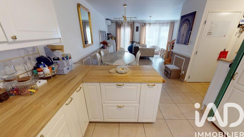 Maison - 98 m² - 5 pièces