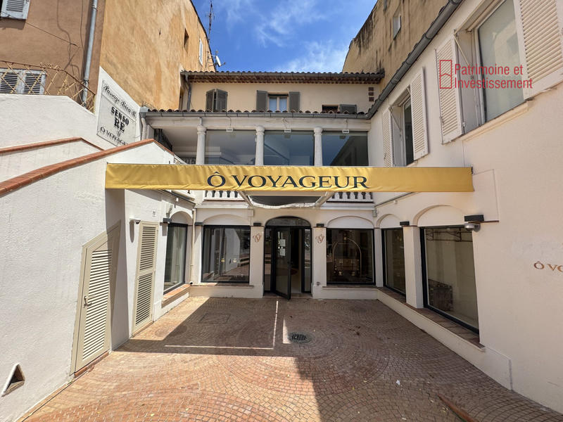 Fonds de commerce - Local commercial - 117 m²