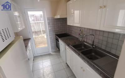 Maison - 83 m² - 5 pièces