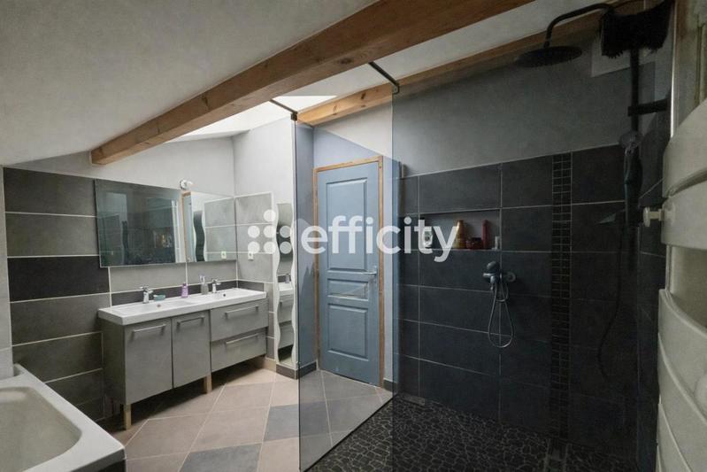 Maison - 124 m² - 5 pièces