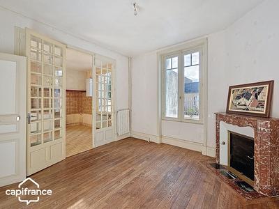 Maison - 90 m² - 5 pièces