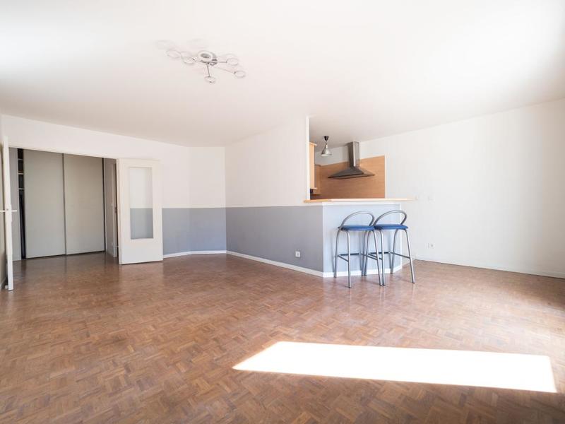 Appartement - 90 m² - 4 pièces