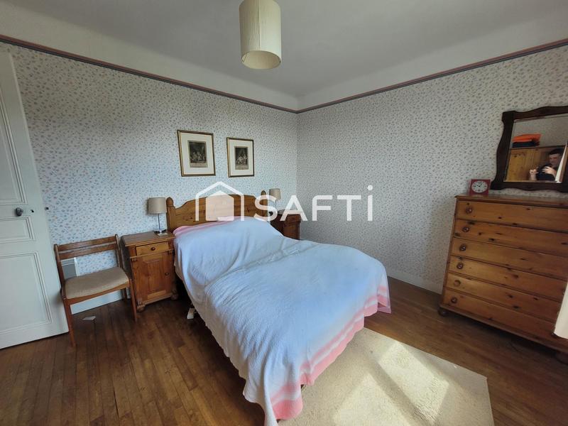 Maison - 150 m² - 7 pièces