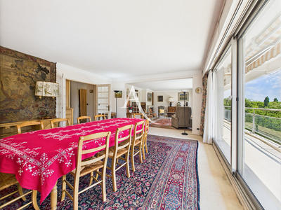 Appartement - 161 m² - 5 pièces