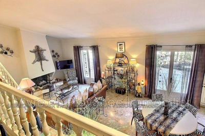 Villa - 190 m² - 5 pièces