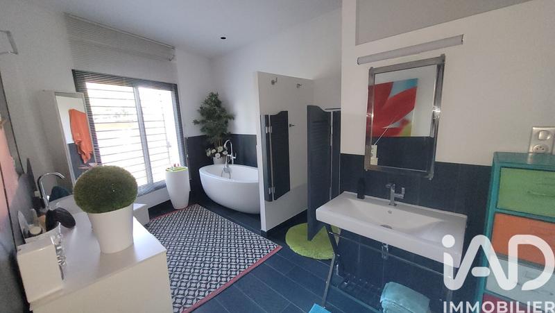 Maison - 187 m² - 5 pièces