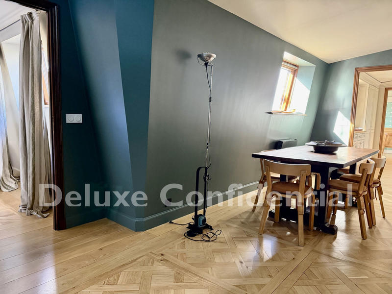Appartement - 124 m² - 6 pièces