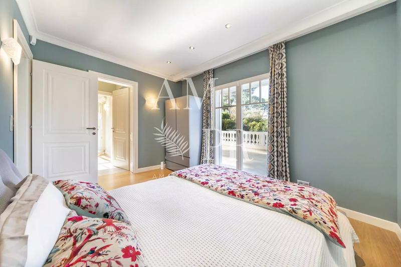 Villa - 257 m² - 4 pièces