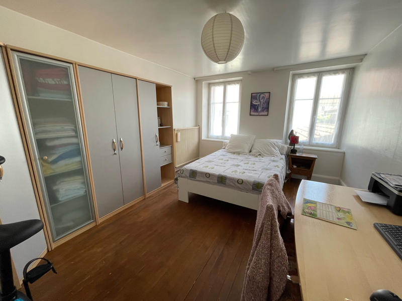 Maison - 161 m² - 8 pièces