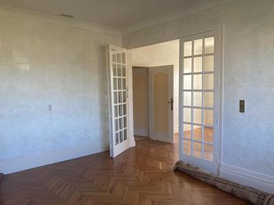 Maison - 107 m² - 7 pièces