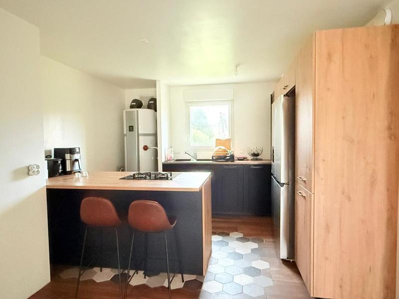 Maison - 96 m² - 4 pièces