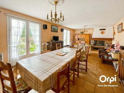 Maison - 110 m² - 4 pièces